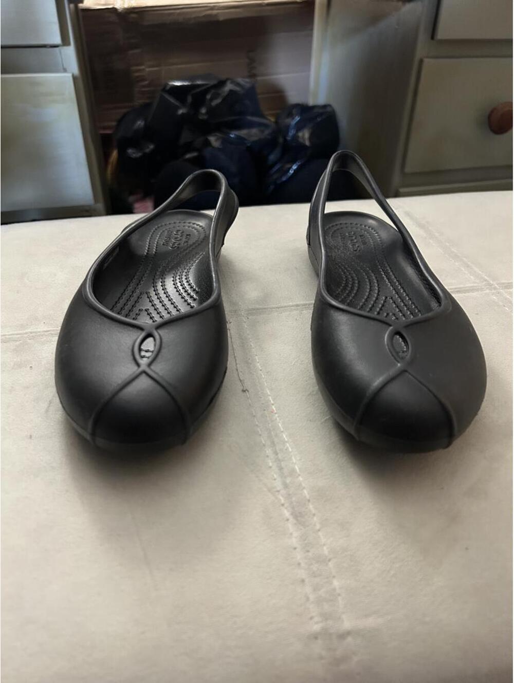 Black Crocs ballet flats women’s size 7